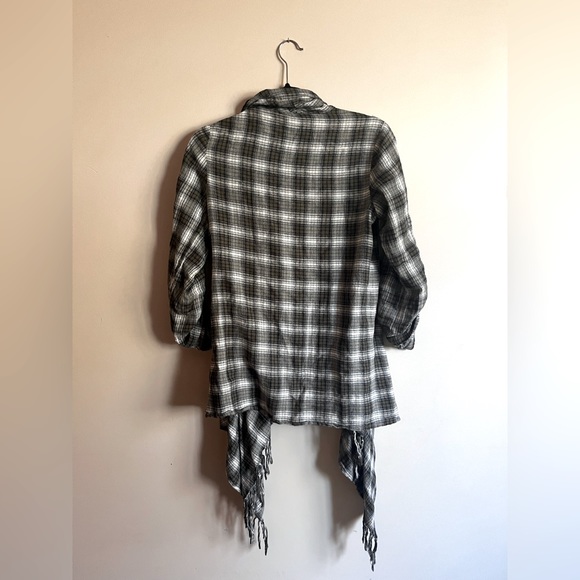 Lightweight Plaid Cardigan - Picture 3 of 5